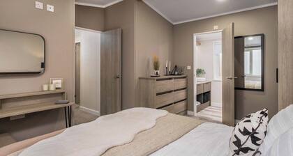 Premium modern and contemporary luxury lodge perfect for a relaxing escape.