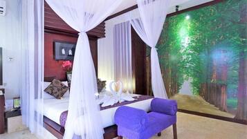 Classic Villa, Pool View | 1 bedroom, minibar, desk, laptop workspace