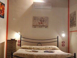 1 室のベッドルーム、WiFi、ベッドシーツ
