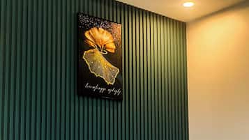 Deluxe-Zweibettzimmer | Kostenlose Minibar, individuell dekoriert, individuell eingerichtet