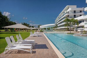 Pool - Couples PH  @ Cana Rock Star with Great Golf Views (Bavaro)