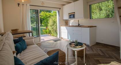 House 300 m from the sea with garden