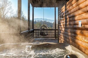 Tina de hidromasaje al aire libre