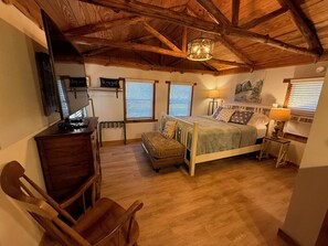 2 間睡房、熨斗/熨衫板、Wi-Fi、床單