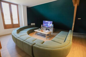 TV, table football, ping pong