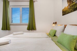 2 habitaciones, tabla de planchar con plancha y wifi gratis 