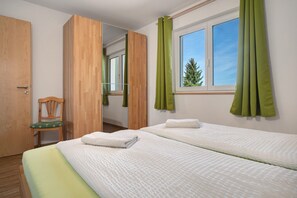 2 camere, ferro/asse da stiro, Wi-Fi gratuito, lenzuola