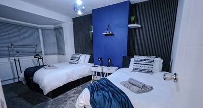 Sleeps17 Bliss 7-Bedroom Luxury Escape Birmingham