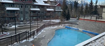 Canmore 2 bedroom condo in Canmore with heated outdoor pool