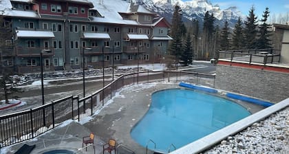 Canmore 2 bedroom condo in Canmore with heated outdoor pool