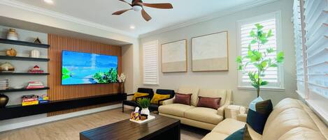 Smart TV, computer monitors