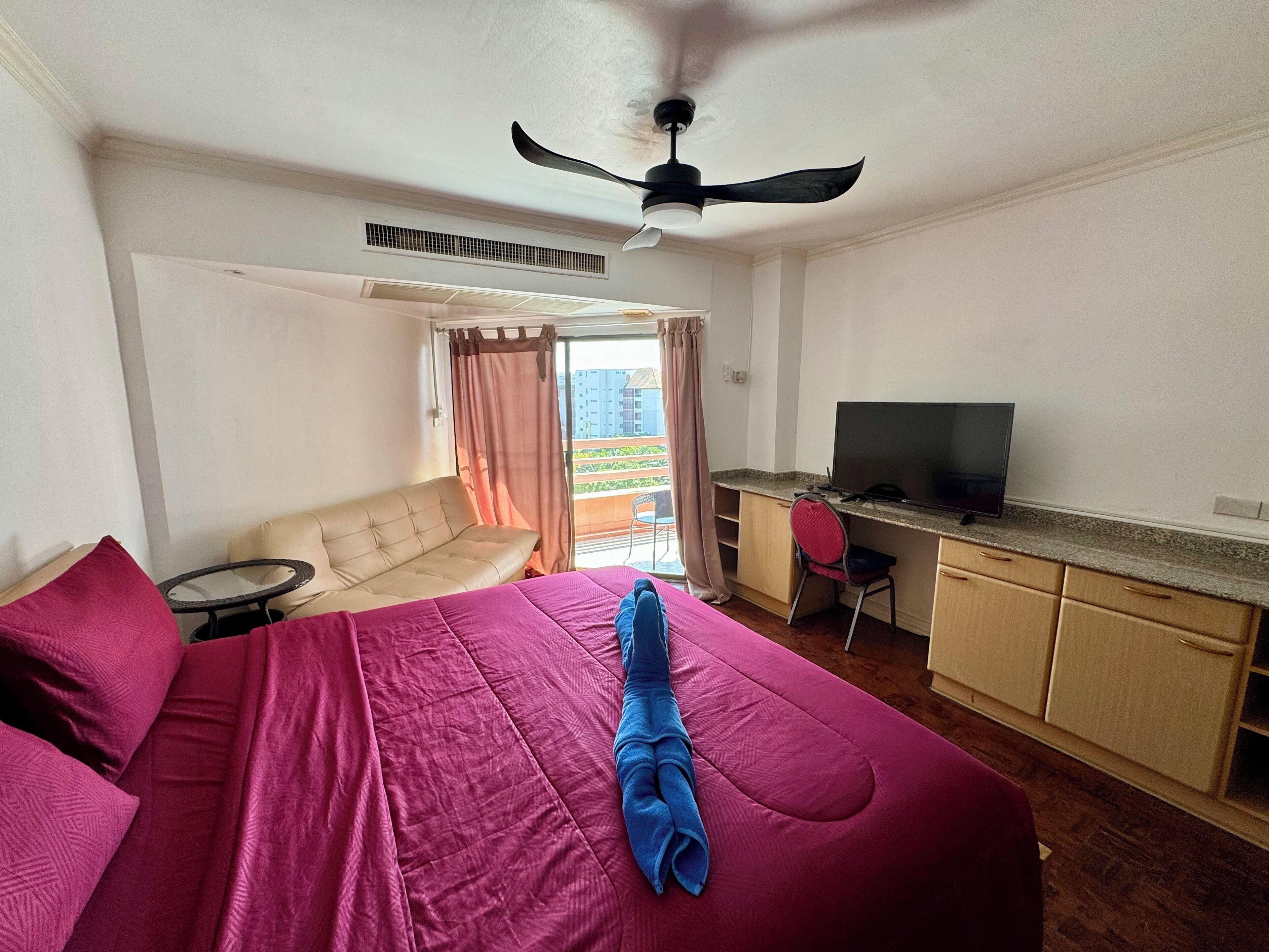 Studio, Balcony, Partial Sea View | Free WiFi