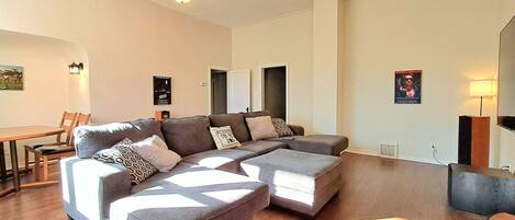 Smart-TV, Stereoanlage