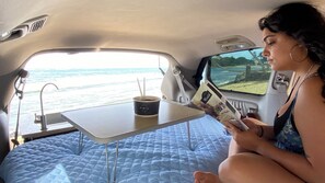1 bedroom, WiFi, bed sheets - Da Kalo! AdVanture® Campervan! (Kaneohe)