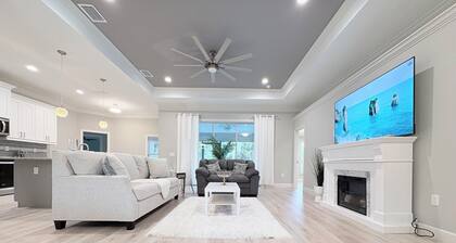 Newly Built Gulf Coast "Immaculate Bright Home"