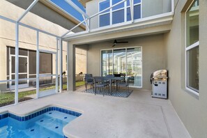 Outdoor dining - Chic 5Bed Retreat, Perfect for Family Getaways (Davenport)