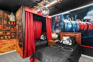 1 bedroom, iron/ironing board, travel cot, WiFi - Amazing 6Bed Home in Solara, Fun for All (Kissimmee)