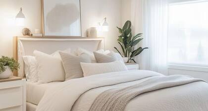 Modern 4-Bed Edinburgh House with Private Parking at City Centre