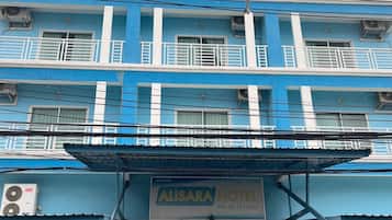 숙박 시설 정면