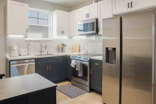 Microwave, oven, stovetop, dishwasher