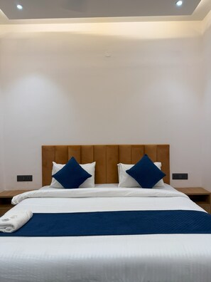 Habitación doble Deluxe | Insonorización, wifi gratis y ropa de cama 