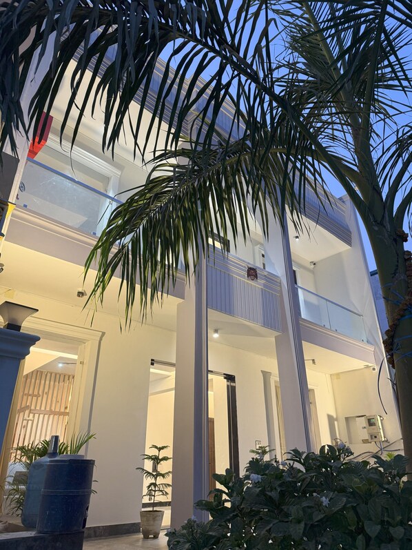 Front of property - evening/night