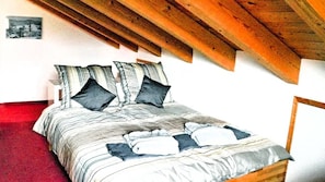 2 bedrooms, Internet, bed sheets