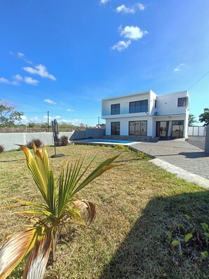 Exterior - Lux Villa in Island of Mauritius, Grand Baie hidden Gem with poolside Bliss (Grand Baie)