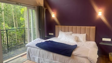 1 bedroom, laptop workspace, soundproofing, free WiFi