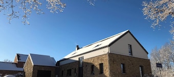 La Pacha chambre d'hôtes is a recently renovated bed & breakfast located in Spa.