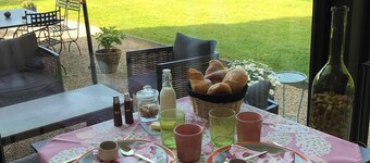 La Pacha chambre d'hôtes is a recently renovated bed & breakfast located in Spa. 