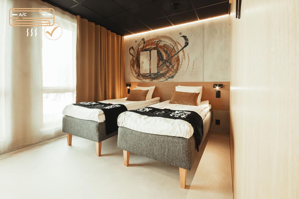 Family Quadruple Room, Mobility Accessible, Non Smoking | Individually decorated, desk, laptop workspace, blackout drapes