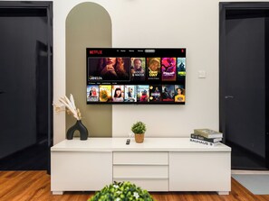 Interior - Spacious High Floor Apartment Dubai Marina (Dubai)