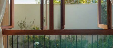 Standard Villa, City View | Terrace/patio