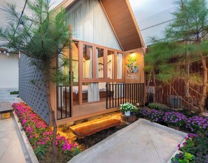 Standard Villa, City View | 6 bedrooms, soundproofing, free WiFi - Mê Villa Dalat (Da Lat)