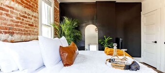 Parking Free - Convention - Pets -Short North