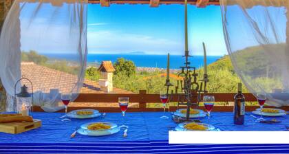 Positano Villa with View - Large Garden and Private Pool - 3 bedrooms 2 bathrooms