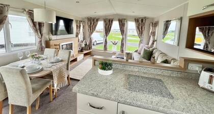 3bed-8berth- Hot Tub-mablethorpe-pet Friendly-wifi