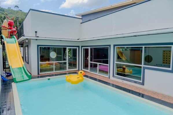 บริเวณภายนอก