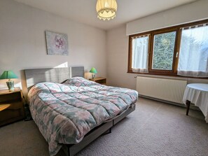 2 bedrooms