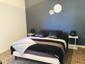 4 chambres, accès au Wi-Fi (inclus)