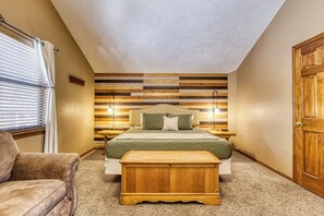 4 bedrooms, internet, bed sheets