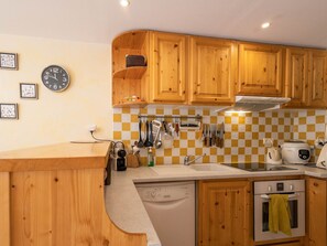 Kühlschrank, Mikrowelle, Geschirrspüler