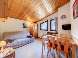 Living area - Cozy apartment in La Clusaz, 4 pers, pets allowed, WiFi (La Clusaz)