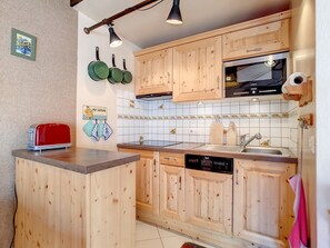 Fridge, microwave, dishwasher