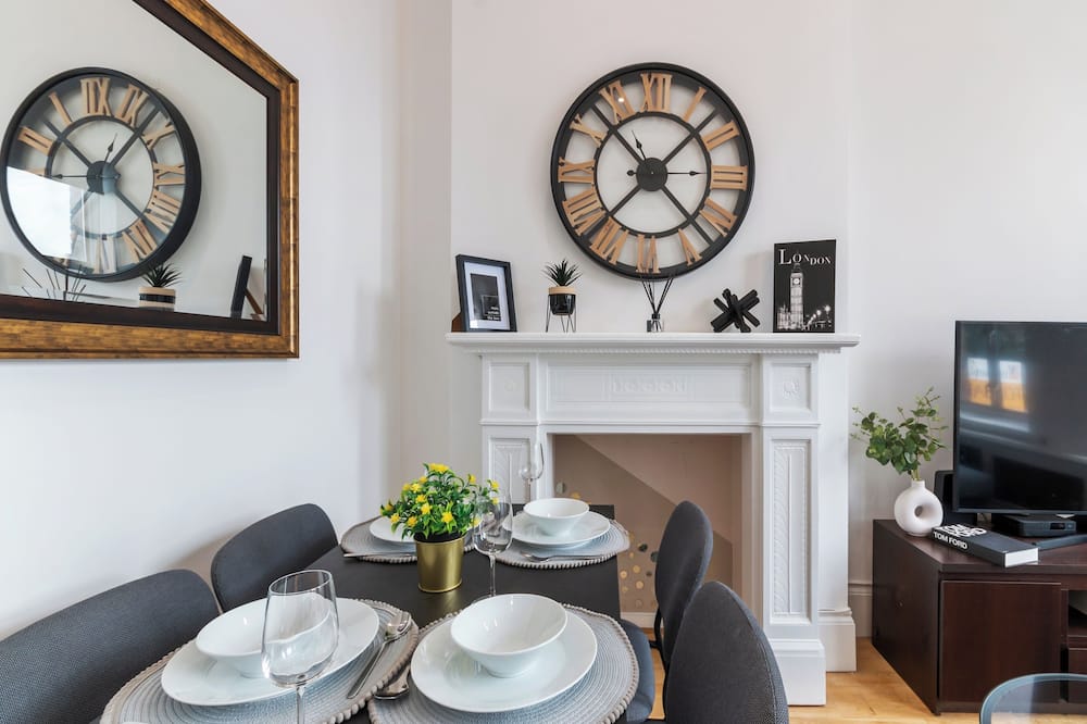 City Apartment - Sleeps 4 & Free Parking - Northfields