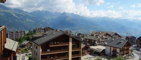 Apartment | Bahagian luar