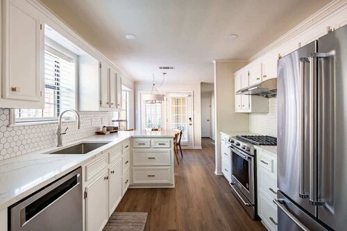 Relaxing 3BR Stay - BBQ, Games & Comfort!