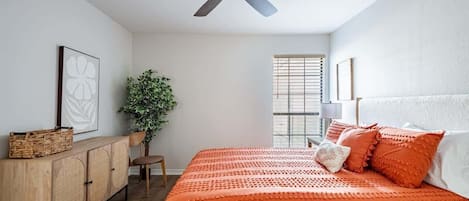 3 chambres, fer et planche à repasser, Wi-Fi gratuit, draps fournis