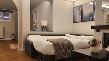 2 Schlafzimmer, Zimmersafe, Bügeleisen/Bügelbrett, Reisekinderbett